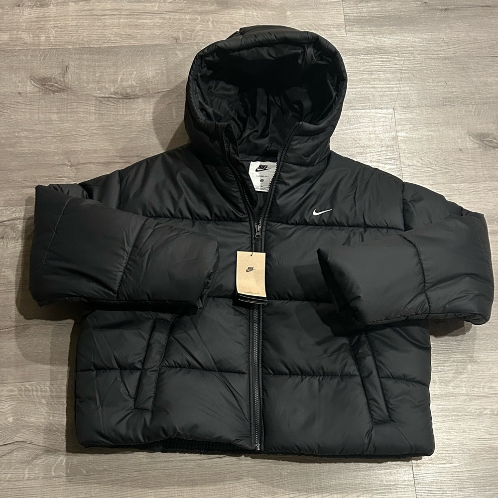 NIKE | Women’s Puffer jacket